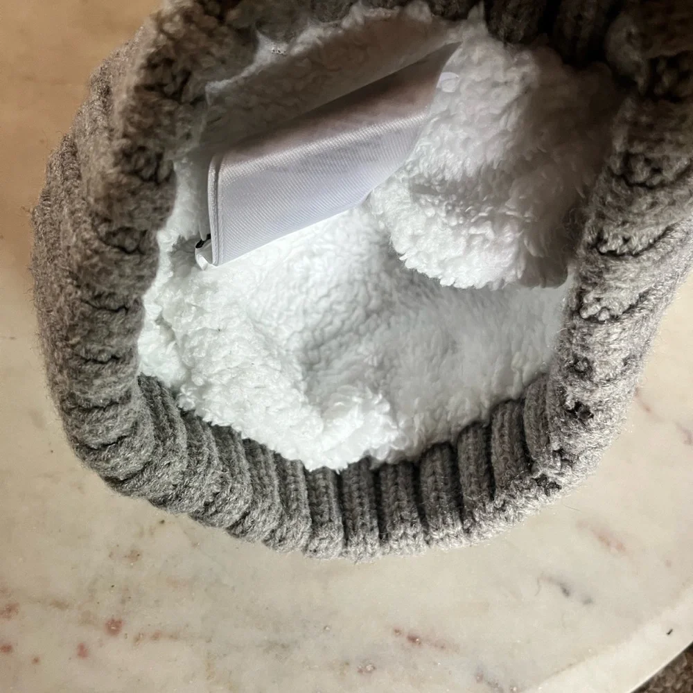 😎 Timberland cable knit faux fur unisex beanie - Picture 3 of 6